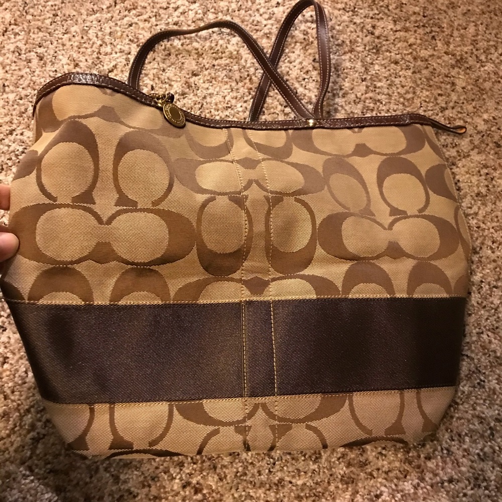 Coach signature tote